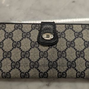 Authentic Vintage Gucci Wallet